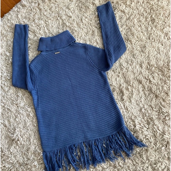 Sweater - Picture 2 of 3